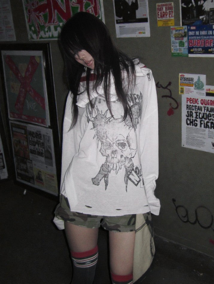 Skull Distressed Tee