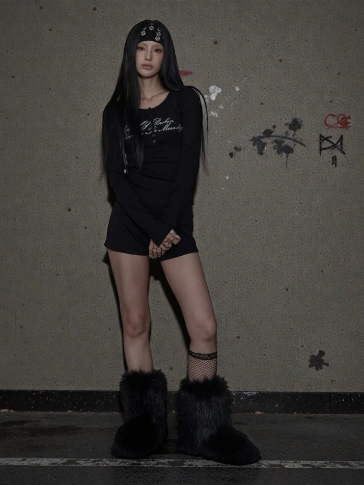 Graphic Long Sleeve Crop Top