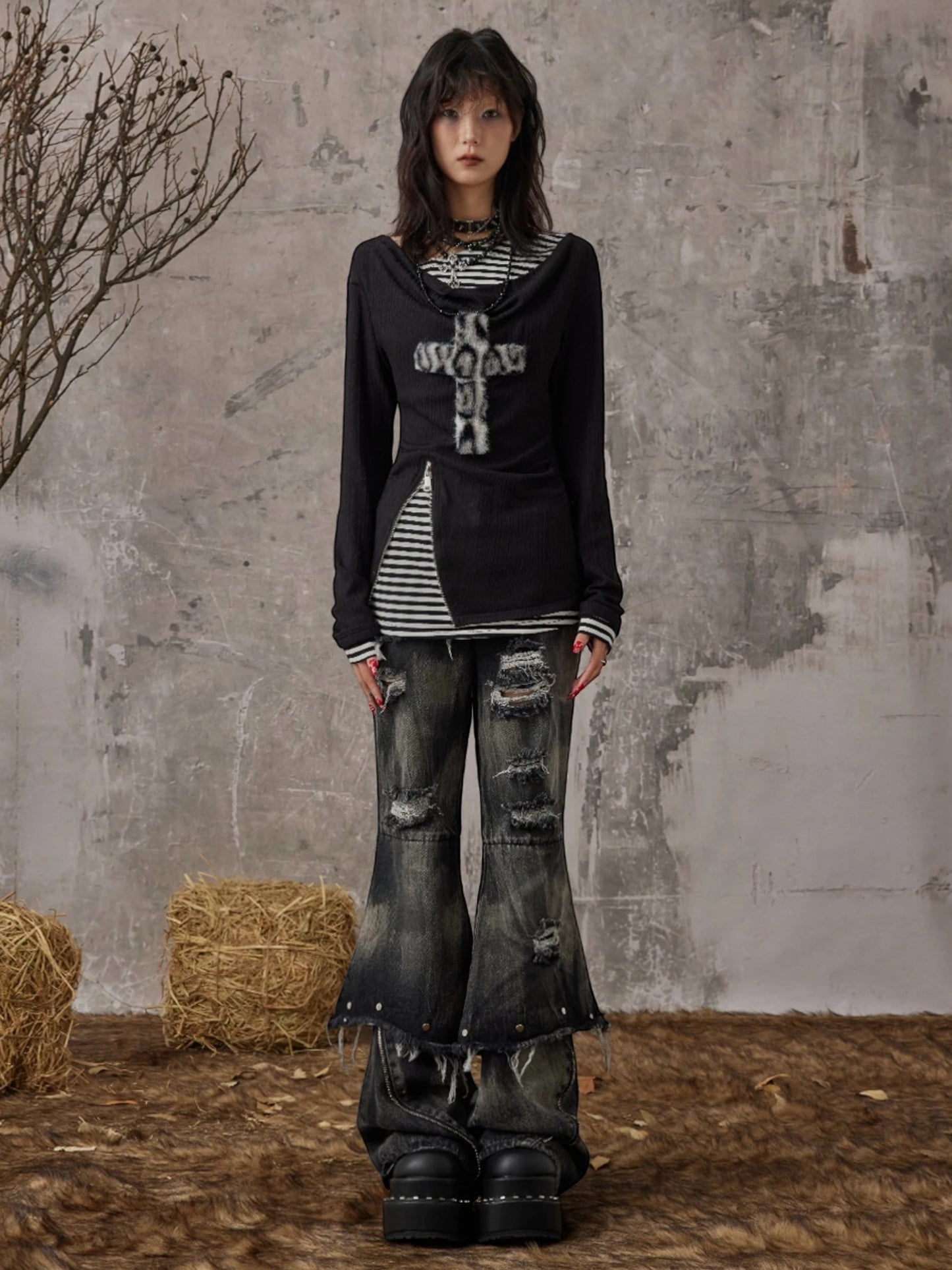 Grunge Patchwork Fake Two-Piece Cross Long Sleeve Top