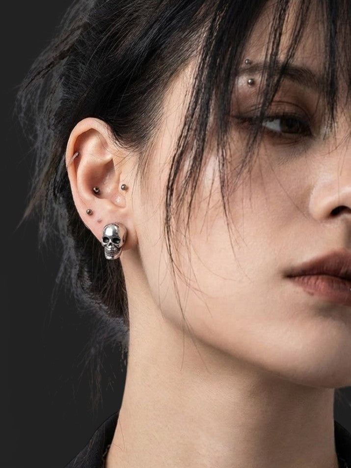 Retro Punk Skull Stud Earrings